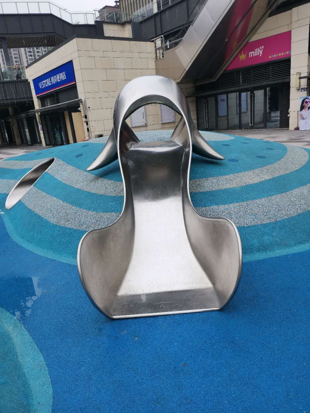 重庆荣昌鱼造型不锈钢滑梯设备